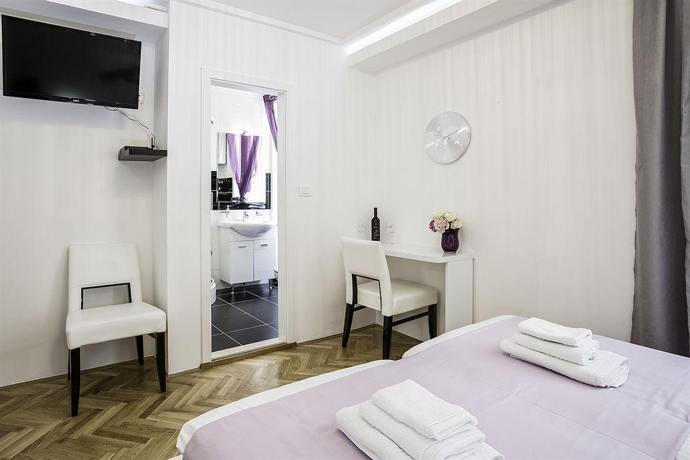 Split Apartments Peric Esterno foto