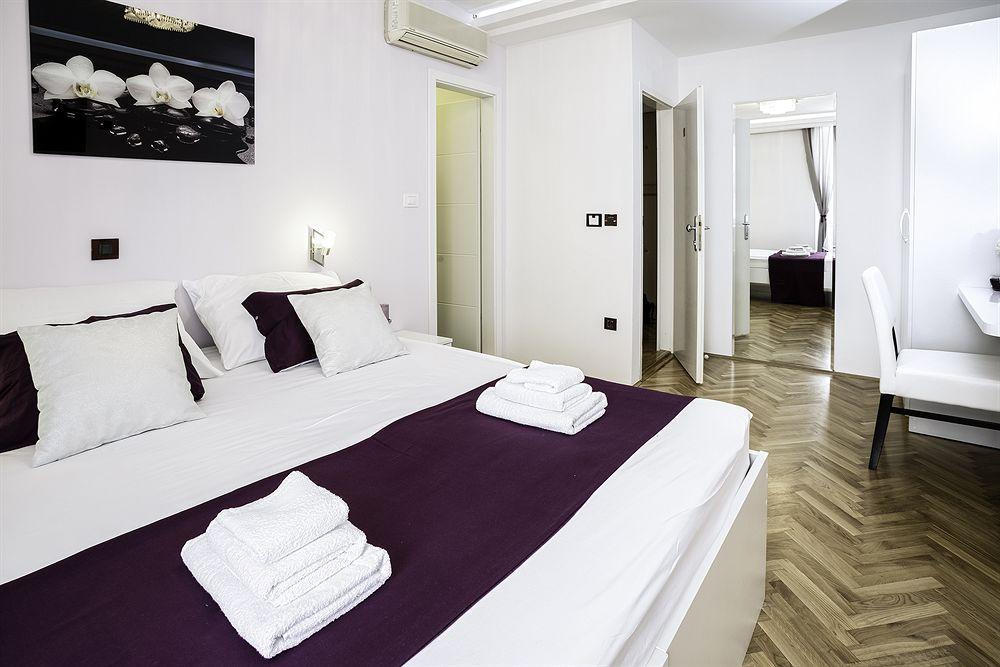 Split Apartments Peric Esterno foto