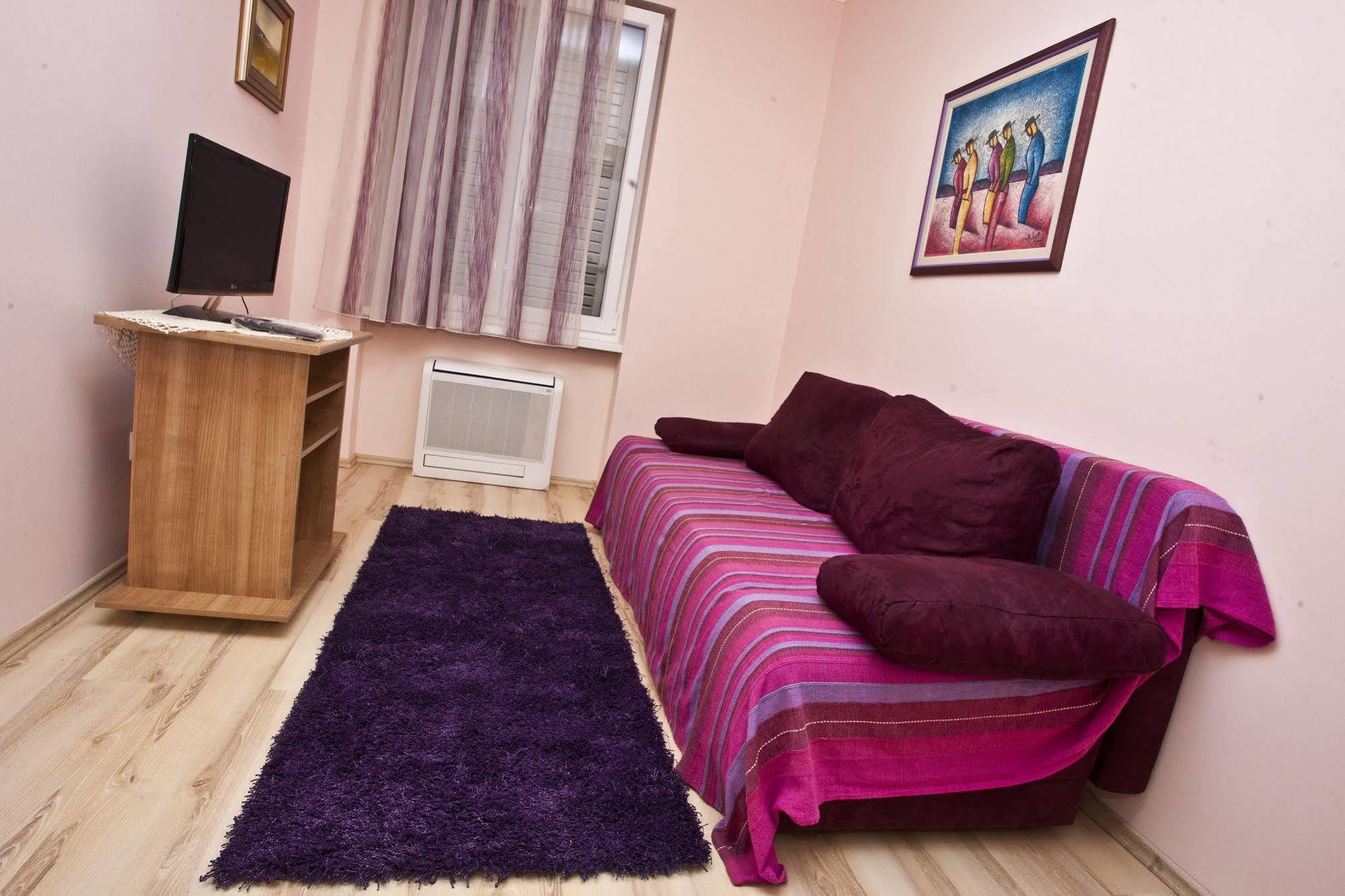 Split Apartments Peric Esterno foto