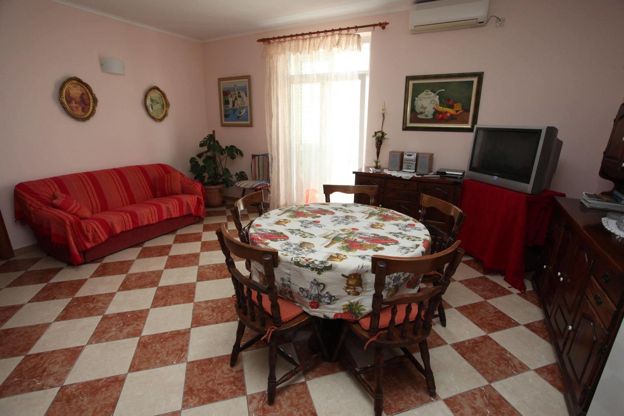Split Apartments Peric Esterno foto